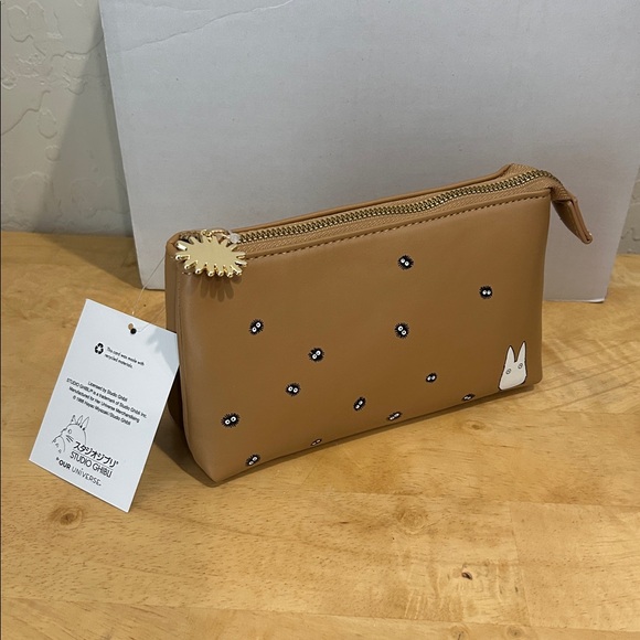 Studio Ghibli My Neighbor Totoro Soot Sprites Small Makeup Bag - Picture 16 of 16